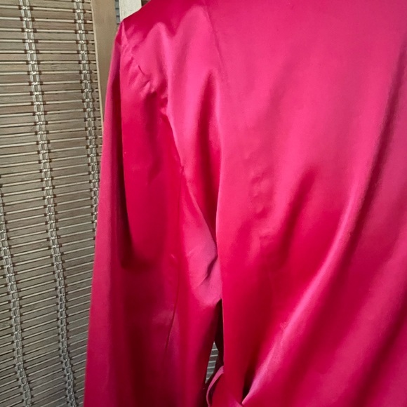 Ladies' red belted lined raincoat/trenchcoat, size L - Picture 8 of 16